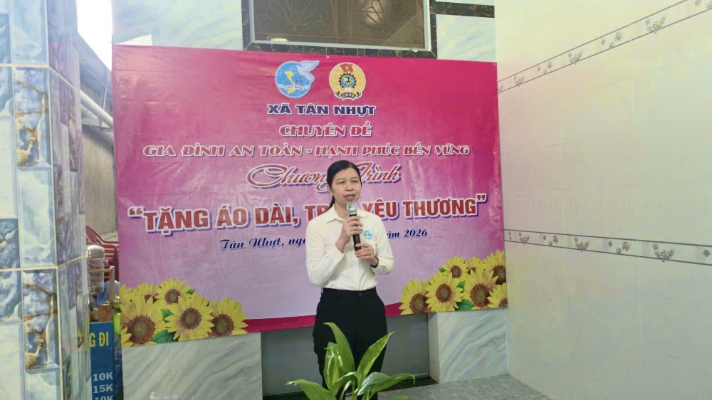 bà Nguyễn Thị Ngọc Hạnh – Chủ tịch Hội LHPN xã Tân Nhựt