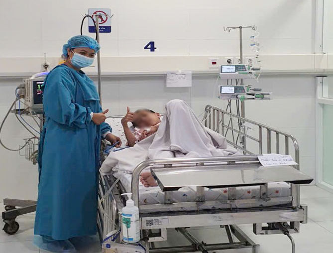 Bé P. phục hồi sau ghép thận, ảnh BVCC