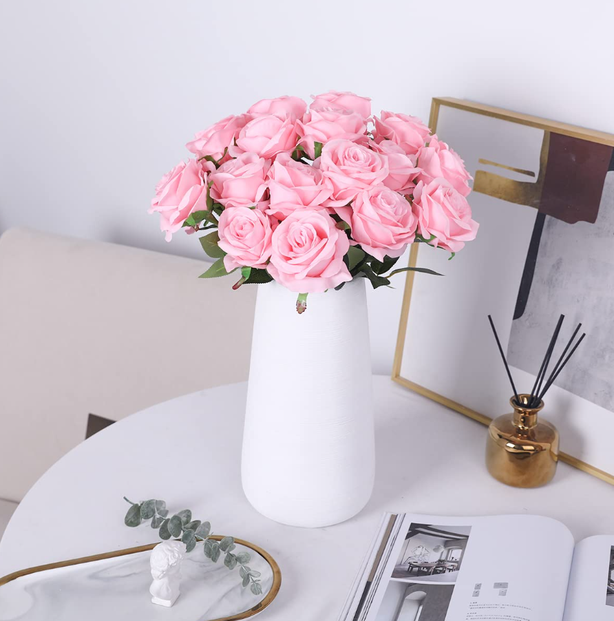 Hoa hồng có thể làm đẹp ngôi nhà bạn thế nào? Ảnh: @Amazon.