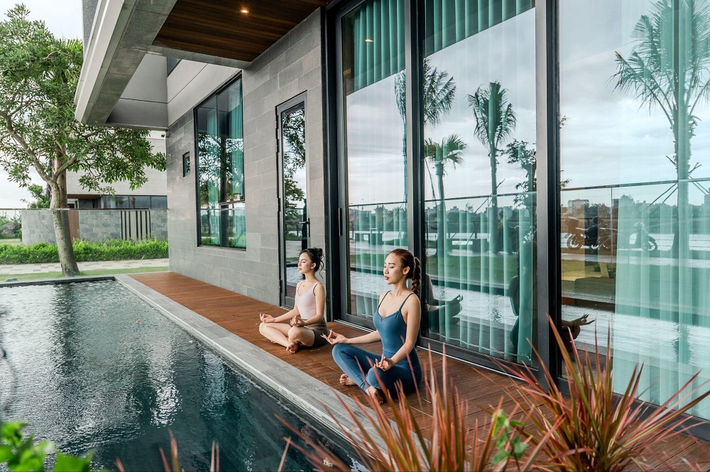 Không dừng lại ở một căn hộ, giao dịch tại Regal Complex chính là tấm vé thông hành gia nhập hệ sinh thái Regal VIP (Gold, Platinum, Diamond) với các đặc quyền thượng lưu - Ảnh: Regal Group