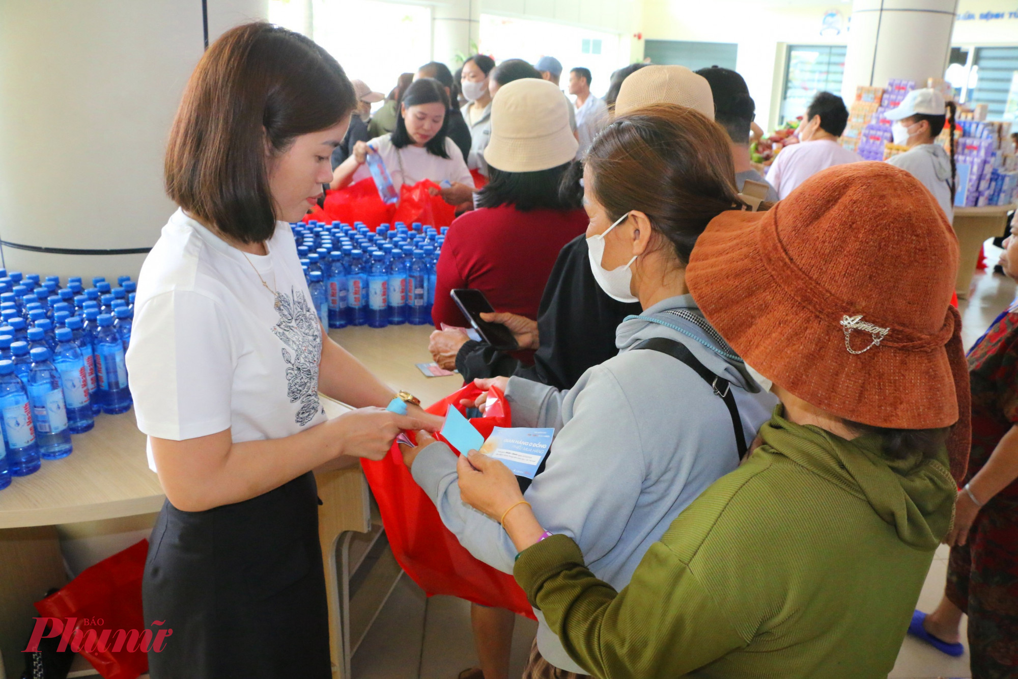 Phiên chợ 0 đồng rất ý nghĩa đối với bệnh nhân nghèo