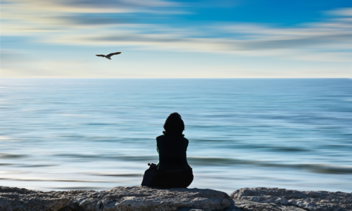 Cuộc sống hiện đại khiến rất nhiều người luôn cảm thấy cô đơn...(Ảnh minh họa)