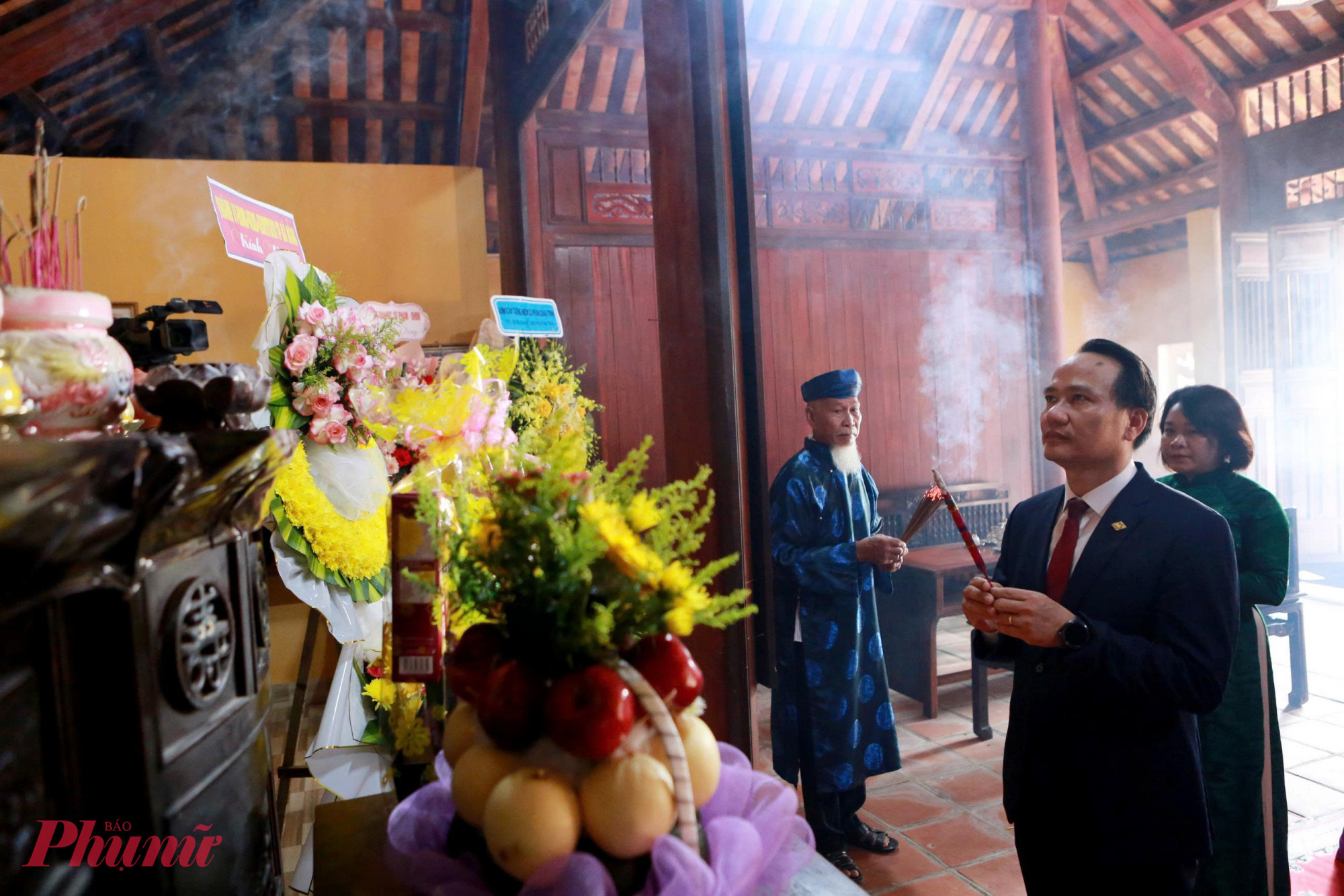 Lãnh đạo TP Đà Nẵng dâng hương tưởng niệm 100 năm ngày mất nhà yêu nước Phan Châu Trinh.