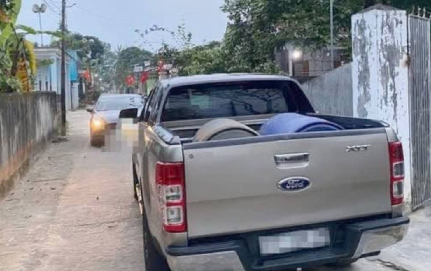 Đoạn đường nơi xảy ra sự việc - Ảnh cắt từ clip