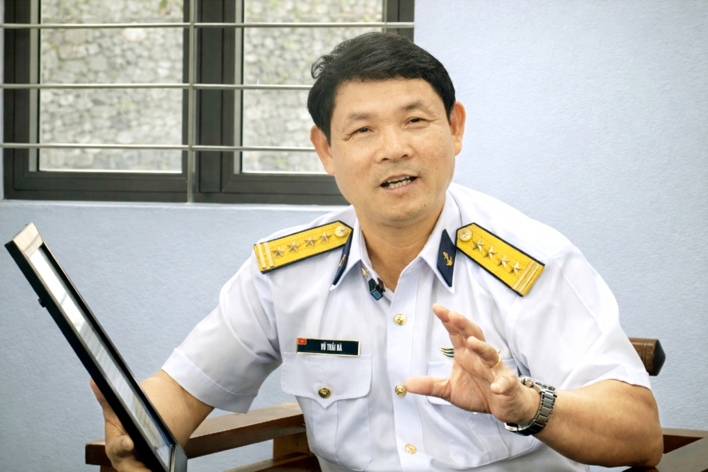 Đại tá Vũ Thái Hà kể về những lần đến xã Nam Gianh thăm Duyên, Huyền, Hồng - ẢNH: U.N.