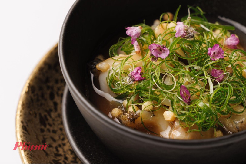 Một bữa ăn như hành trình cảm xúc.