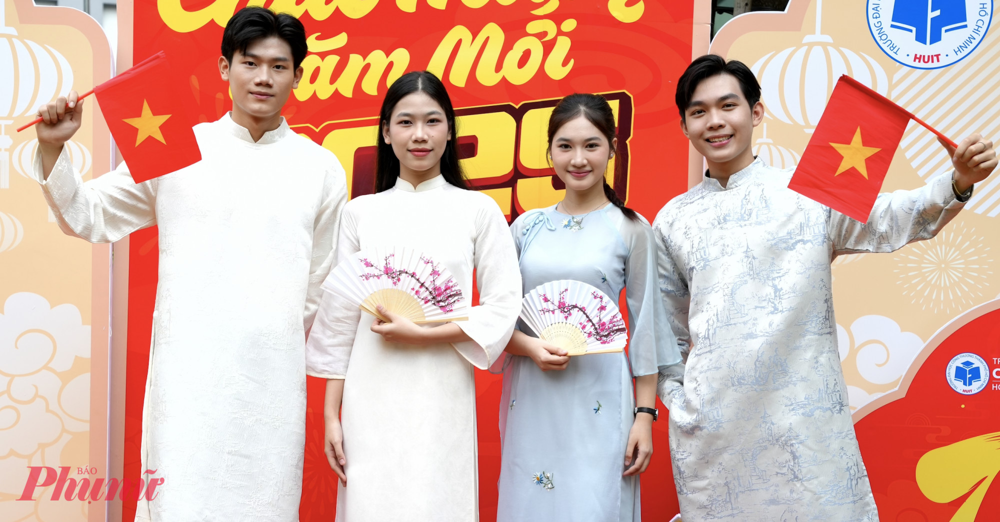 Sinh viên nhiều trường có kỳ nghỉ kéo dài dịp lễ Giỗ Tổ Hùng Vương (10/3 Âm lịch) và dịp lễ 30/4 - 1/5 diễn ra sát nhau