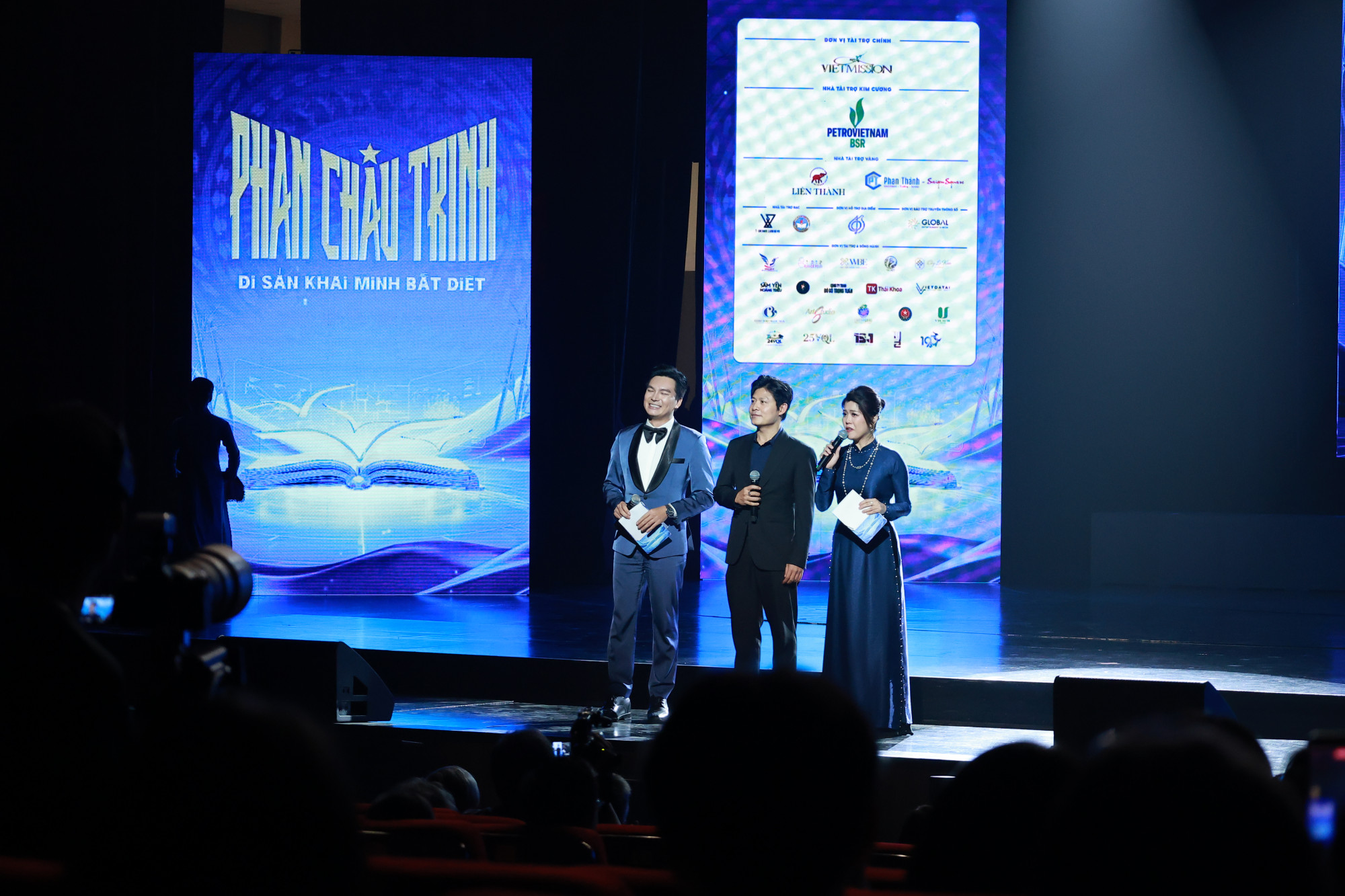 NSƯT Võ Minh Lâm, Nhạc sĩ Nguyễn Văn Chung, ca sĩ Minh Sang, Lamoon nhận được nhiều sự yêu thích từ khán giả 