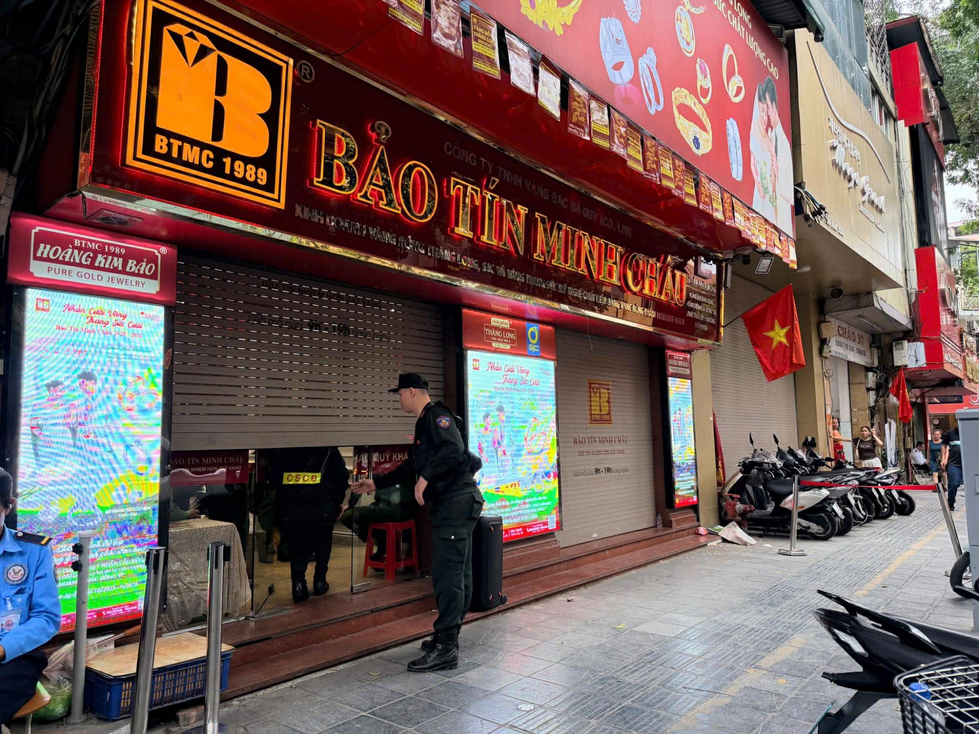 Cửa hàng vàng Bảo Tín Minh Châu - Ảnh: N.A