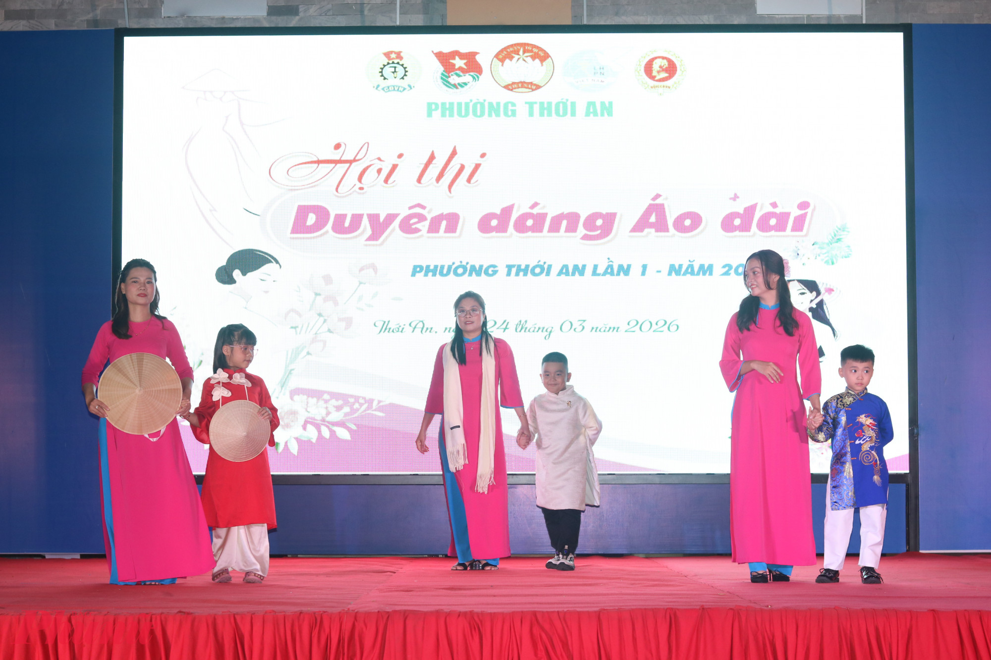 Các thí sinh nhí góp phần tạo nên những phần trình diễn ấn tượng trong hội thi - Ảnh: Mẫn Nhi