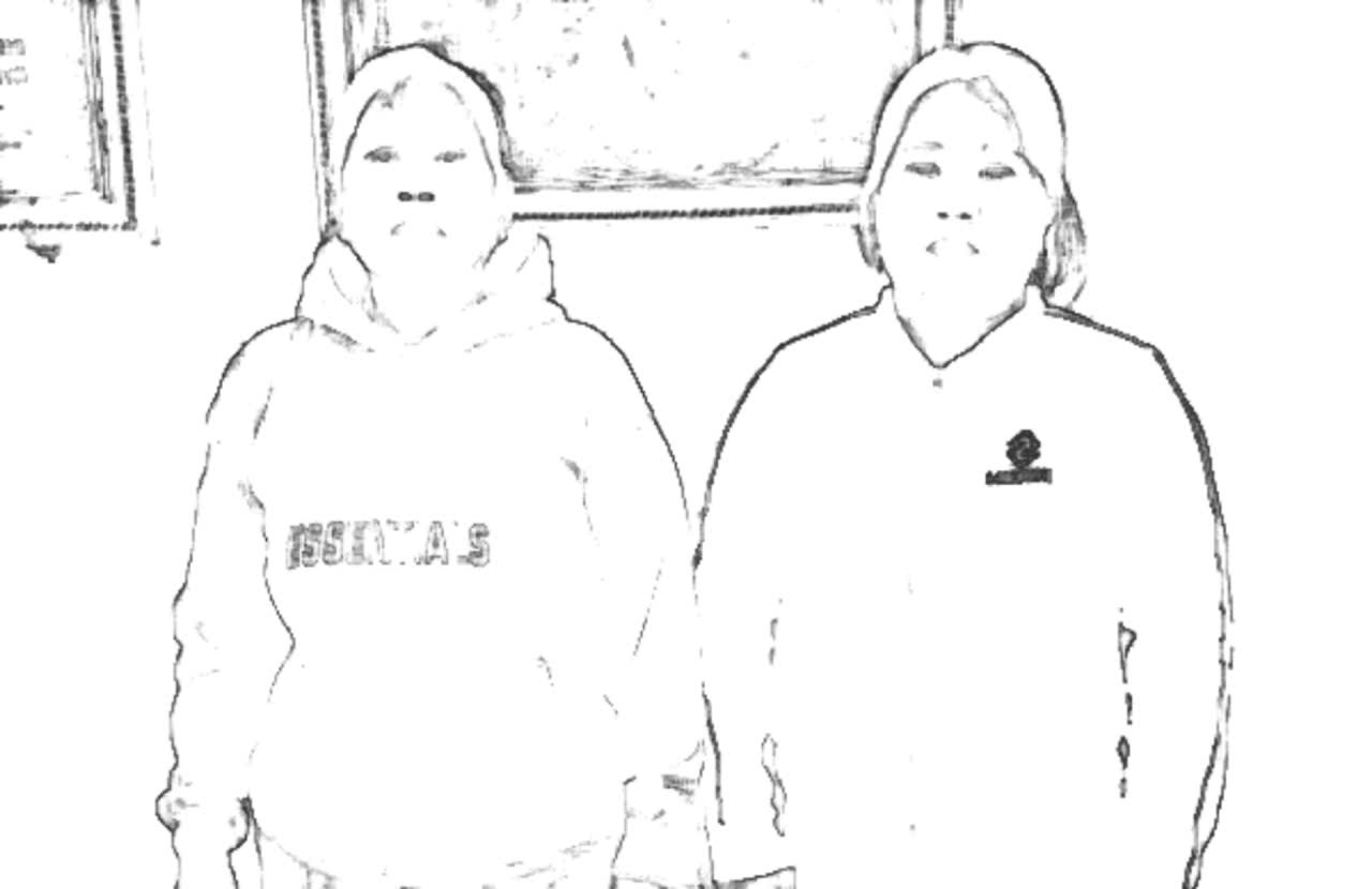 Hai bị can Thiều Thị Thu và Nguyễn Thị Kim Loan  làm việc tại cơ quan chức năng - ảnh: VKSND tỉnh Đắk Lắk