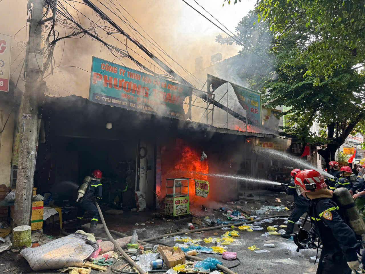 Hiện trường vụ cháy. Ảnh: Dương Vỹ.