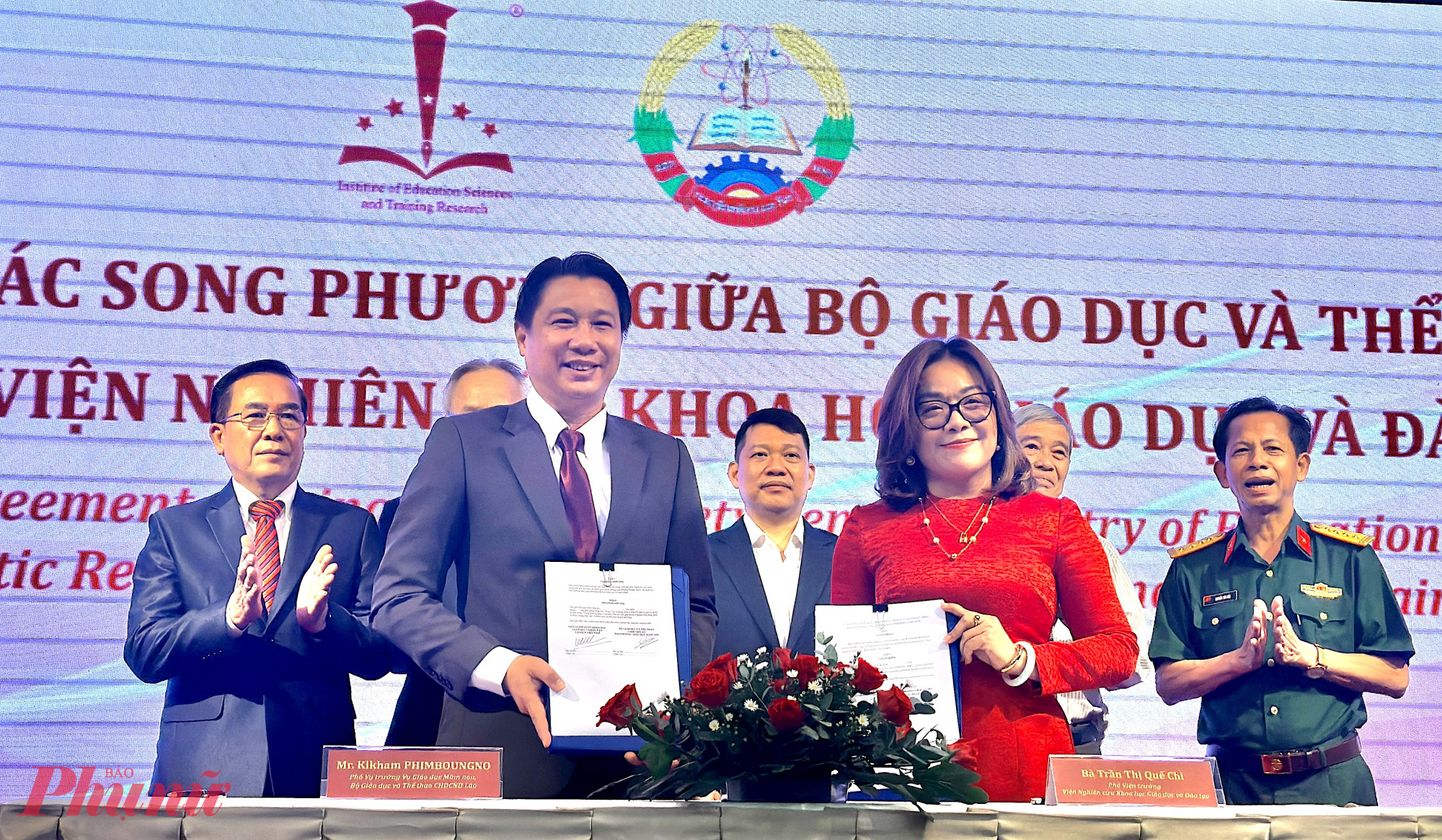 lễ ký kết hợp tác song phương giữa Bộ Giáo dục và Thể thao nước Cộng hòa Dân chủ Nhân dân Lào và Viện Nghiên cứu Khoa học Giáo dục và Đào tạo  - Ảnh: Nguyễn Loan