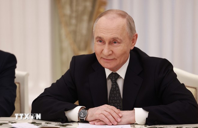 Nga xem xét miễn thị thực cho công dân Việt Nam Tổng thống Nga Vladimir Putin phát biểu. (Ảnh: TTXVN)