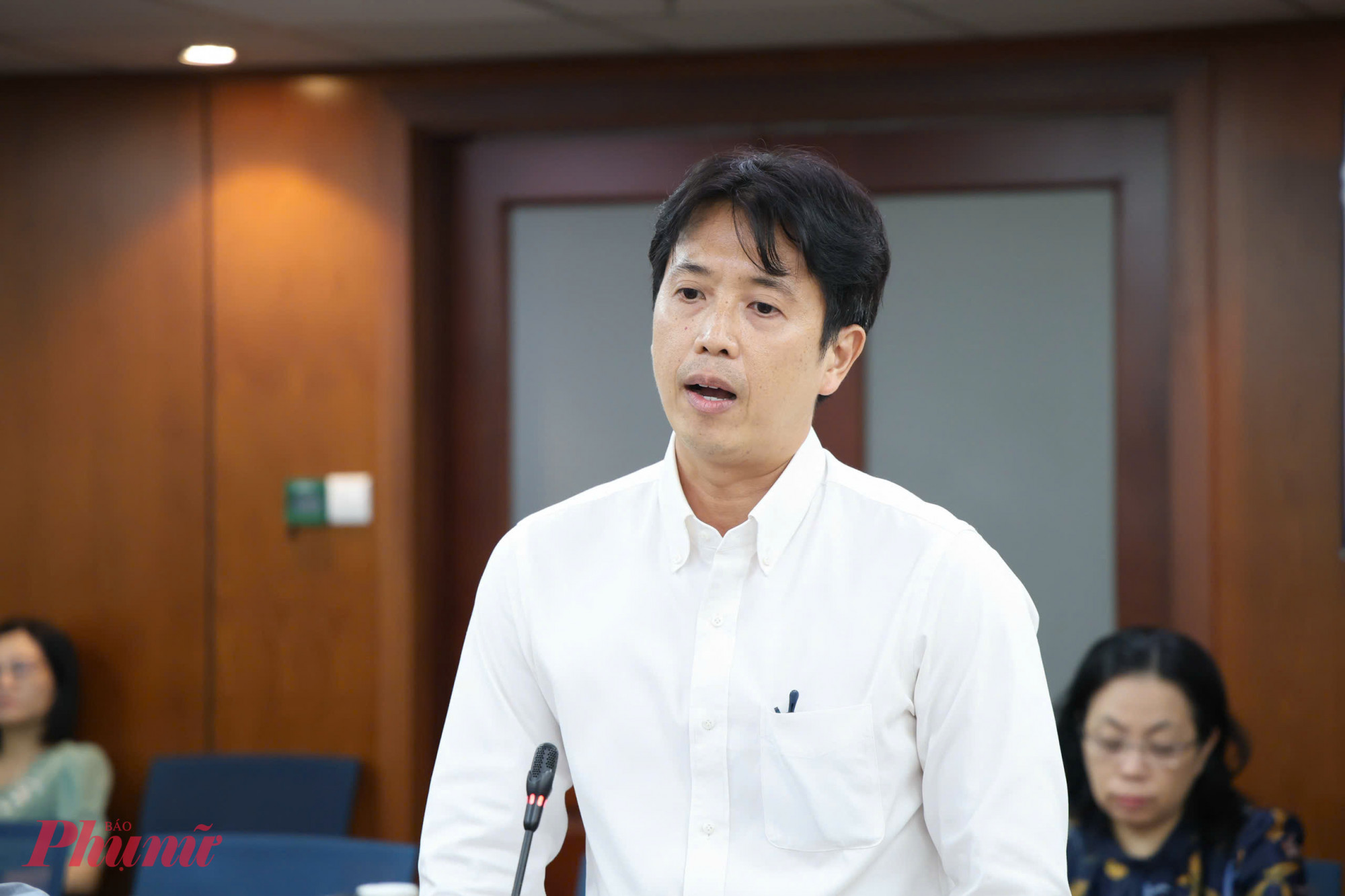 Ông Trần Ngọc Đông Quân - Trưởng phòng Quản lý Lữ hành, Sở Du lịch TPHCM thông tin trong buổi họp báo - Ảnh: Thanh Tâm