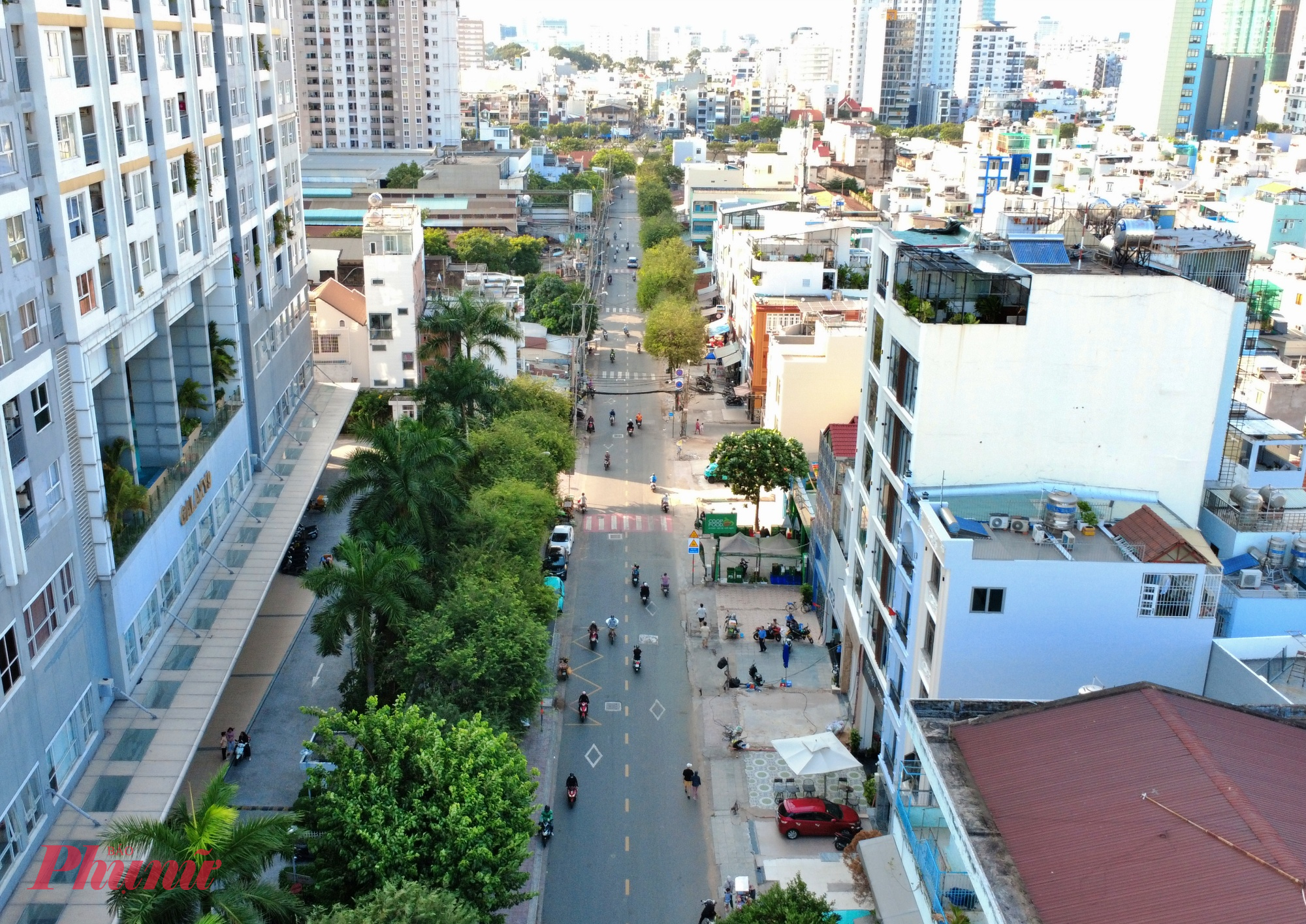 Trong khi đó, gói thầu mở rộng đường Nguyễn Khoái đã hoàn tất lựa chọn nhà thầu và dự kiến khởi công trong tháng 3/2026, với điều kiện được bàn giao ít nhất 80% mặt bằng.