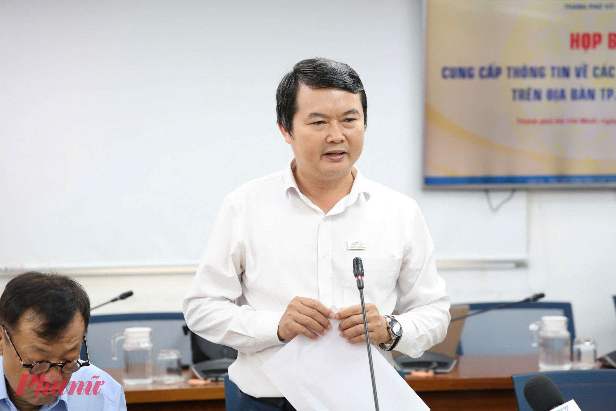 Ông Võ Viết Cường - Phó trưởng Ban điều hành dự án 4 (Ban Quản lý dự án đầu tư xây dựng hạ tầng đô thị) thông tin tại buổi họp báo - Ảnh: Thanh Tâm