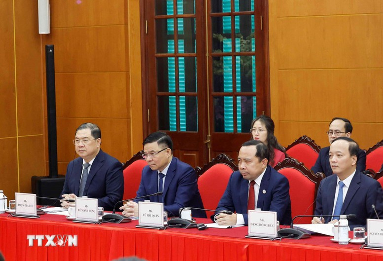 Các đại biểu tham dự cuộc gặp - Ảnh: TTXVN