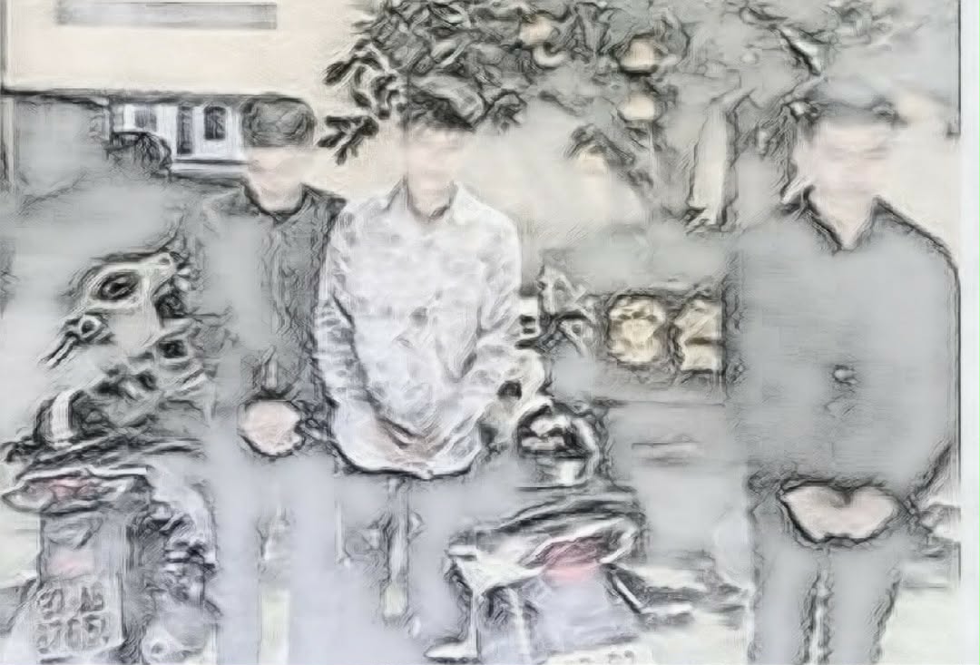 Các đối tượng bị bắt quả tang khi đang cưỡng đoạt tài sản của người đi đường - Ảnh công an cung cấp