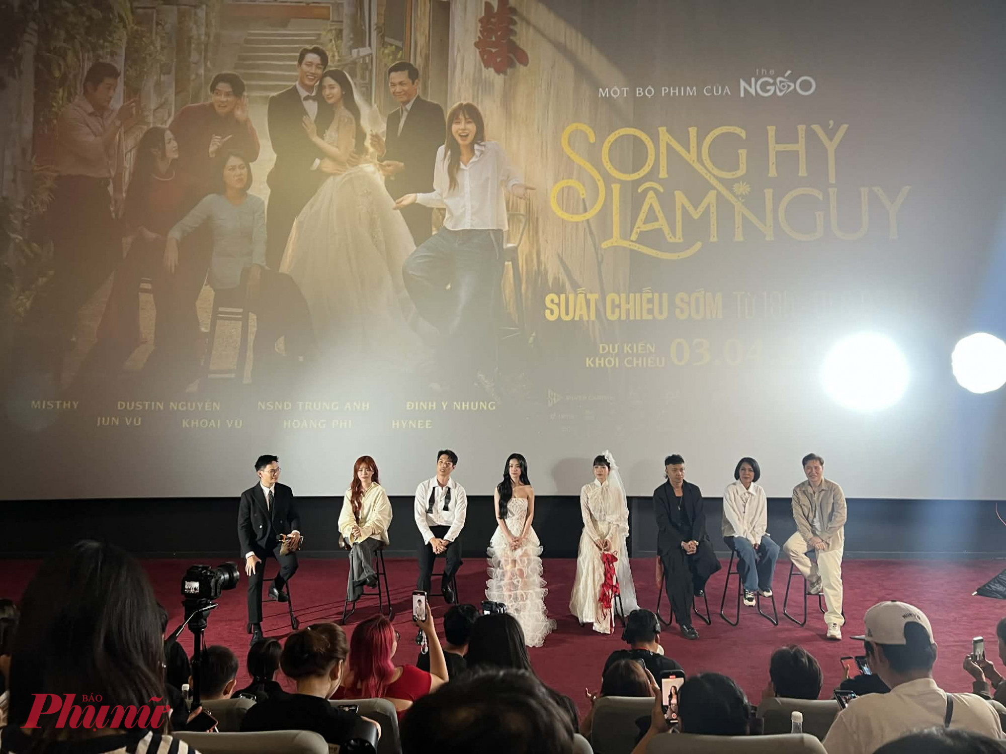 Đoàn phim giao lưu với truyền thông, báo chí tại TPHCM chiều 27/3