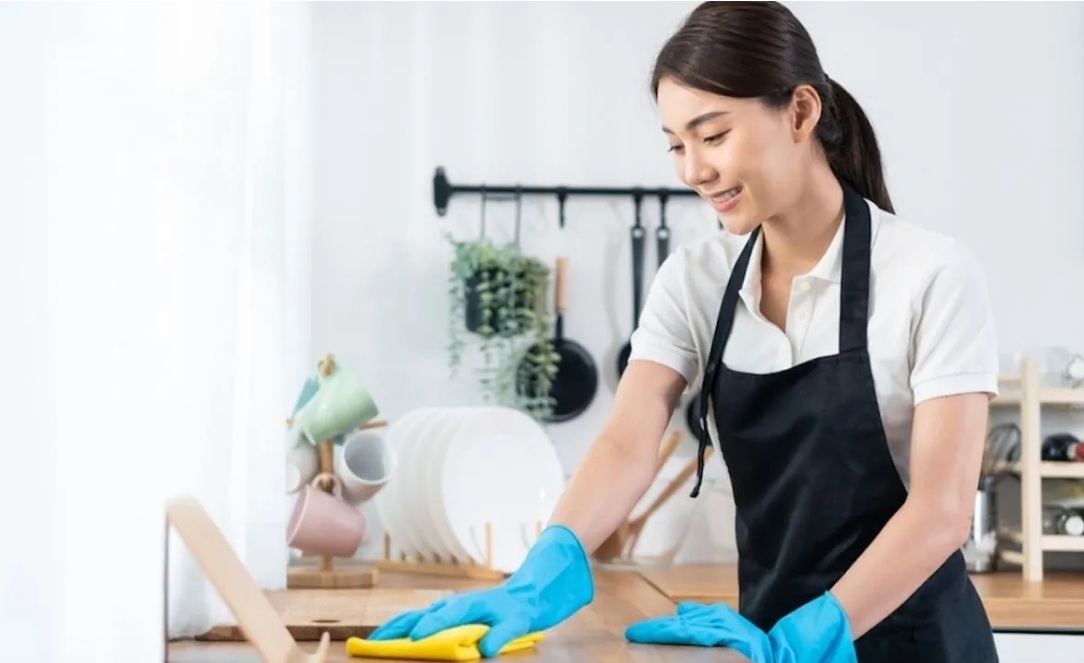 Thất nghiệp tuổi trung niên, ta phải hạ cái tôi của mình xuống Muốn kiếm tiền, hãy hạ cái tôi của mình xuống, làm bất cứ việc gì miễn kiếm được đồng tiền chân chính (ảnh minh họa)