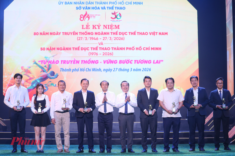 Buổi lễ tri ân các tập thể và đơn vị có đóng góp tích cực cho thể thao Thành phố