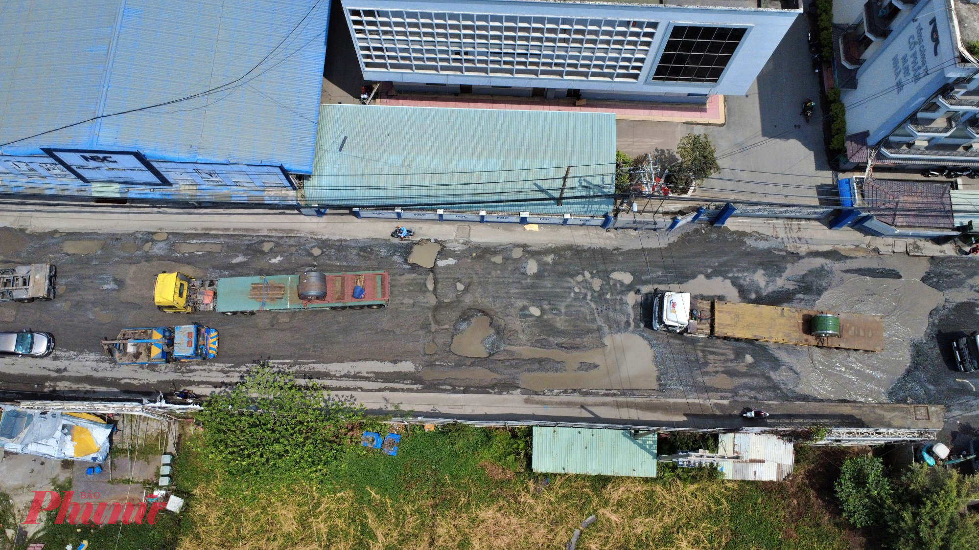 Mặt đường chi chí ổ voi 