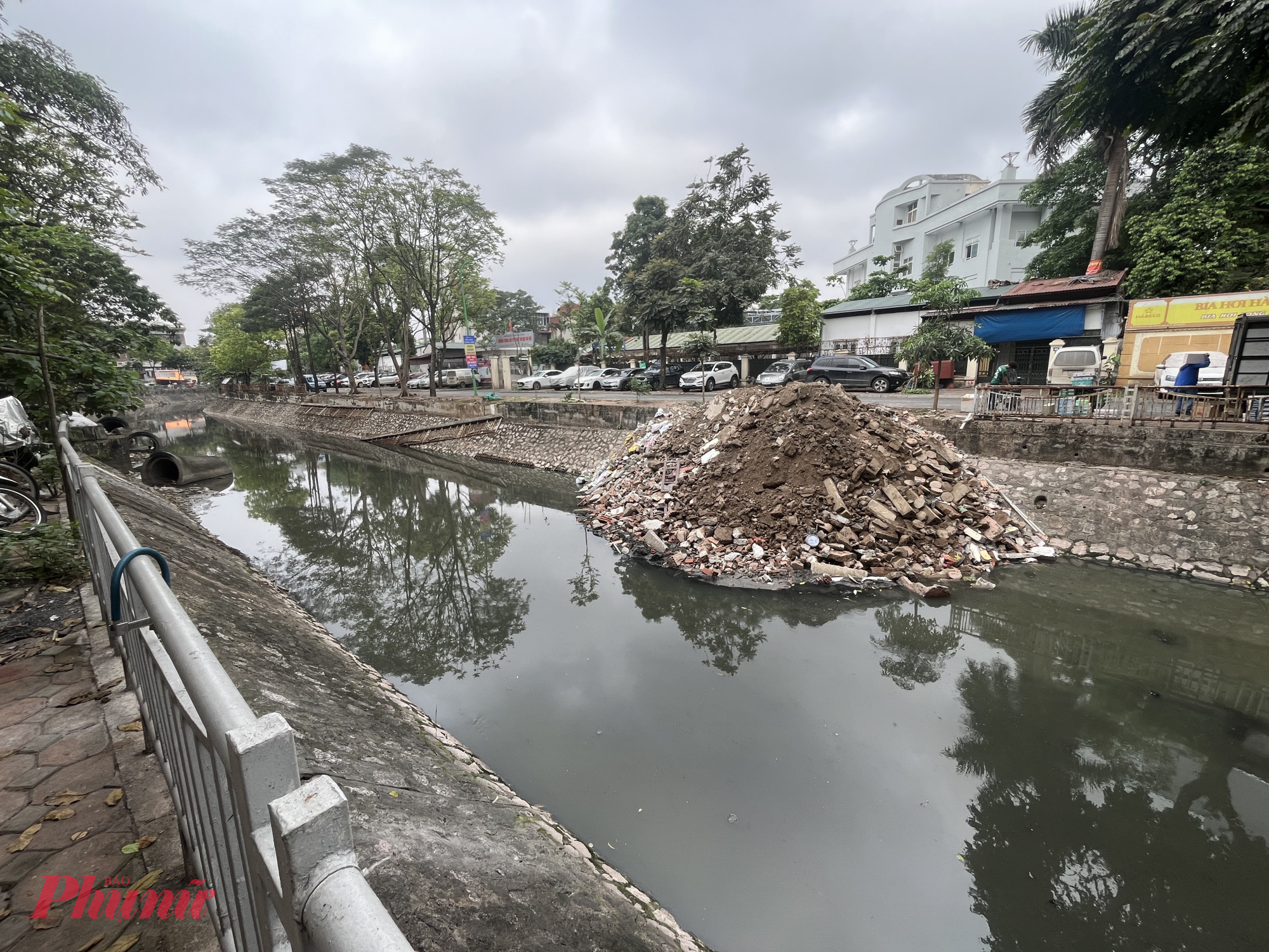 Đơn vị thi công đã có phương án sớm trả lại hiện trạng ban đầu cho dòng sông Lừ.