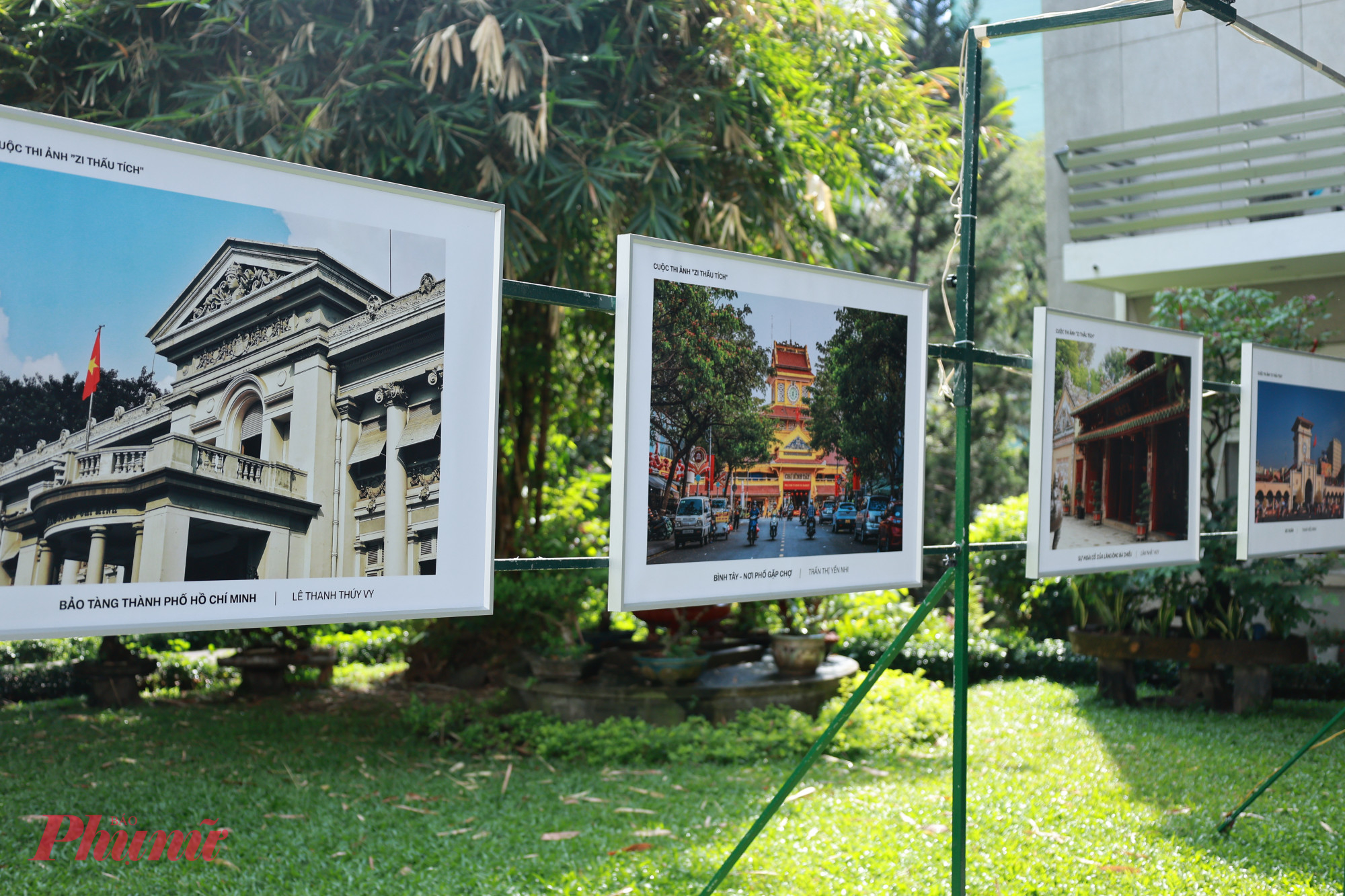 Các tác phẩm đều mang đến những câu chuyện giàu cảm xúc về các công trình kiến trúc quen thuộc của thành phố.