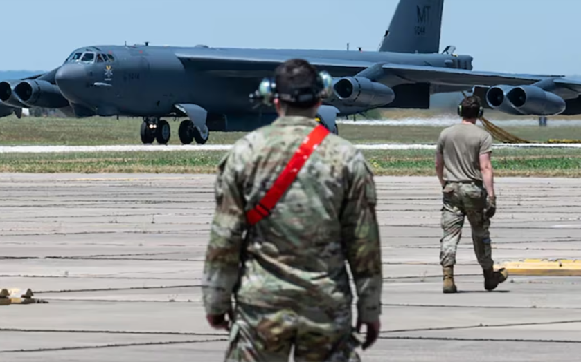 Tây Ban Nha đã quyết định đóng cửa không phận đối với các máy bay Mỹ tham gia hoạt động quân sự nhằm vào Iran, đánh dấu bước leo thang mới trong lập trường của Madrid liên quan đến cuộc xung đột này.