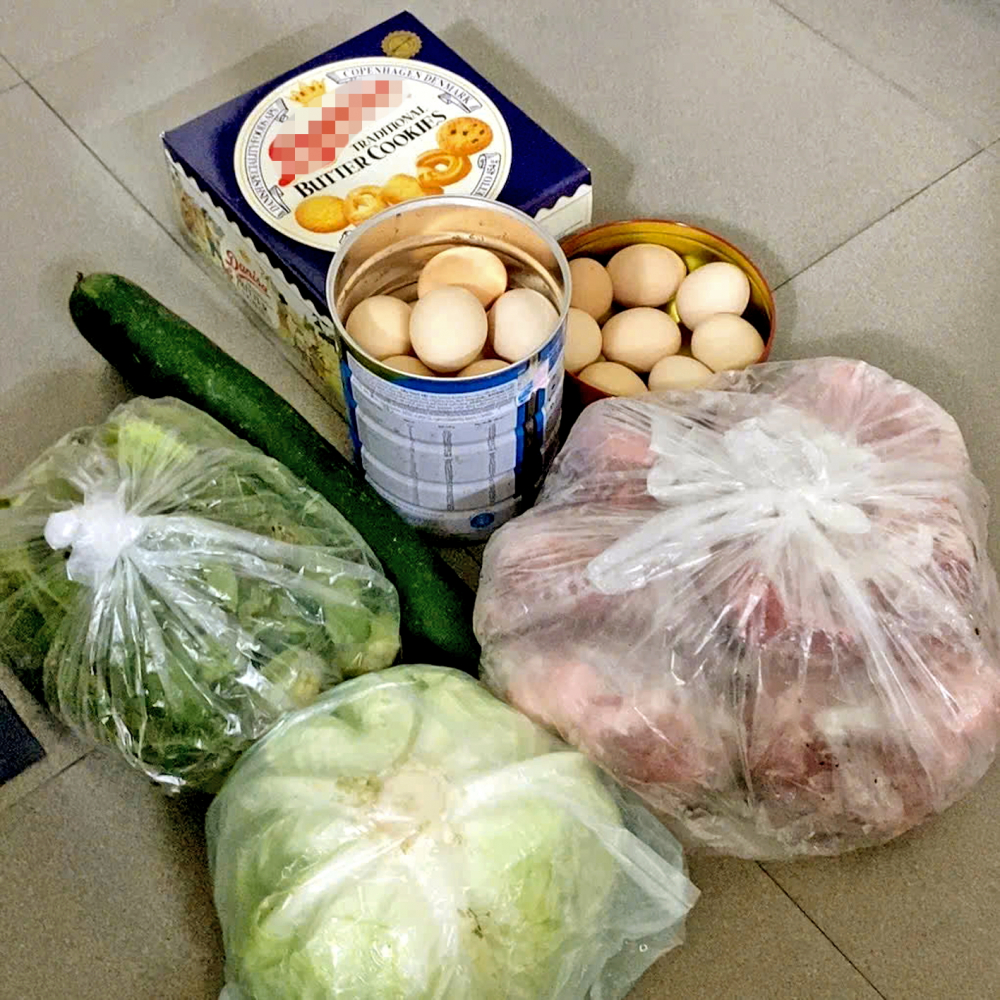 Những món quà quê  gói ghém tình thương  của cha mẹ mỗi lần  Thảo lên Hà Nội  - Ảnh do nhân vật cung cấp