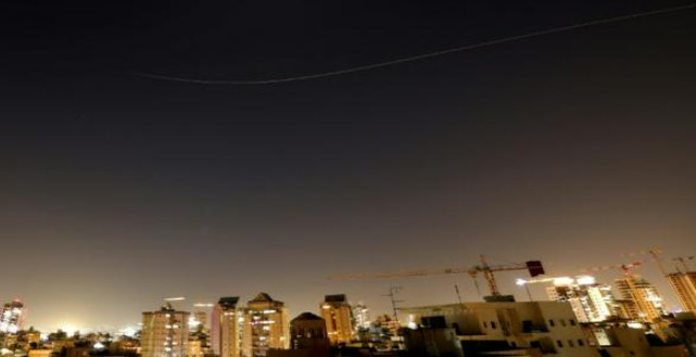 Iran đã tiếp tục các cuộc tấn công tên lửa chống lại Israel và các quốc gia trên khắp vùng Vịnh