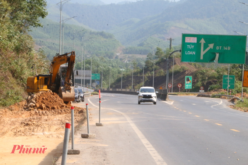 Dự án nâng cấp mở rộng cao tốc La Sơn-Hoà Liên đang chậm tiến độ.