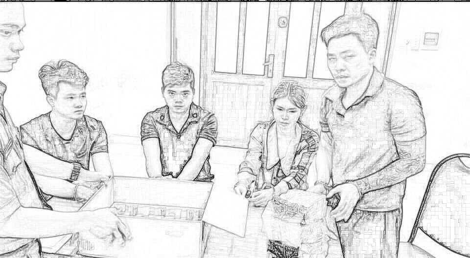 Một số đối tượng cùng tang vật. Ảnh: CACC