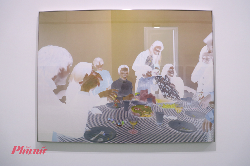 Theo mô tả của Như-Xuân Hứa, khao khát hiện diện ở những điều bình thường, mong muốn được yêu thương trọn vẹn