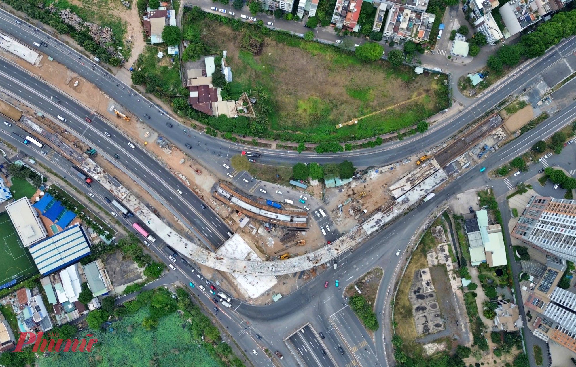 Nhánh cầu N3 tại nút giao An Phú sẽ khánh thành dịp 30/4 - Ảnh: Nguyễn Văn