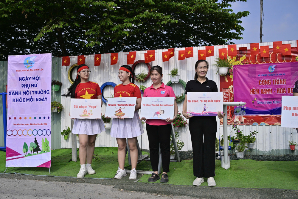 Dịp này, Hội LHPN xã cũng phát động phong trào “Mỗi hội viên phụ nữ lựa chọn 1 môn thể dục thể thao phù hợp để tập luyện hằng ngày”.