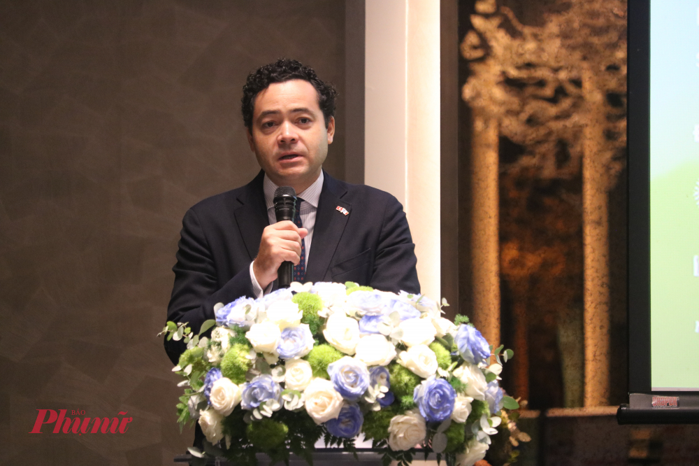 Ông Etienne Ranaivoson tin rằng những cuộc trao đổi tại chương trình sẽ góp phần tạo nên những dự án mới, đưa nghệ thuật truyện tranh tiến xa hơn trong tương lai