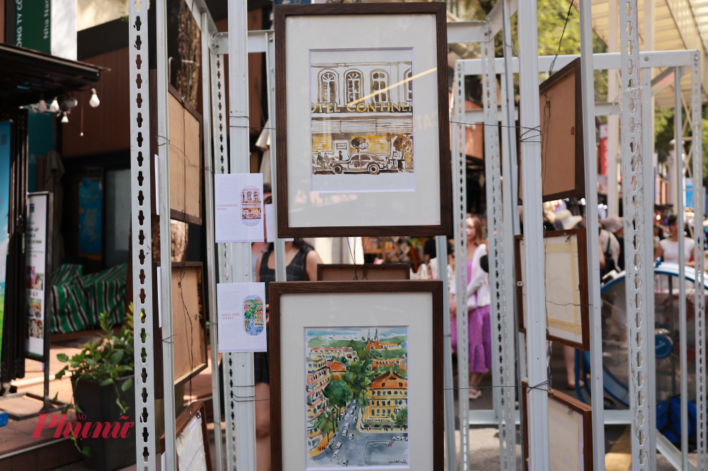 Triển lãm diễn ra đến hết ngày 9/4 tại Đường Sách TPHCM