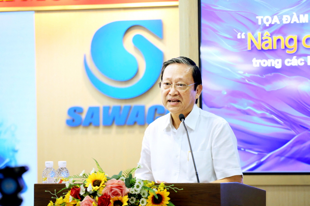 Tạo môi trường để phụ nữ ngành nước lên tiếng Ông Nguyễn Thanh Sử - Phó tổng giám đốc SAWACO - đánh giá cao vai trò của phụ nữ công tác trong lĩnh vực cấp nước
