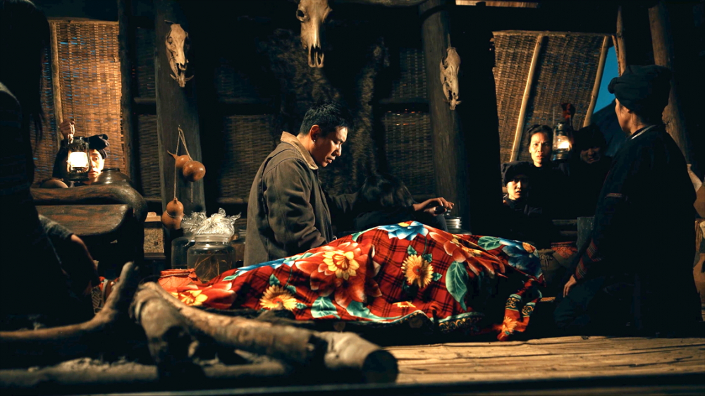 Phí phông: Quỷ máu rừng thiêng là phim Việt đầu tiên làm showcase ở nước ngoài, thể hiện tham vọng vươn tầm quốc tế - Ảnh do đoàn phim cung cấp