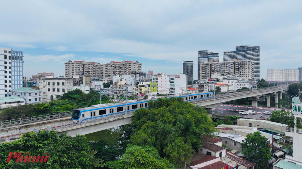 Các chuyên gia đánh giá hạ tầng đồng bộ và liên tục phát triển của TPHCM là lợi thế để thu hút vốn đầu tư ngoại. 