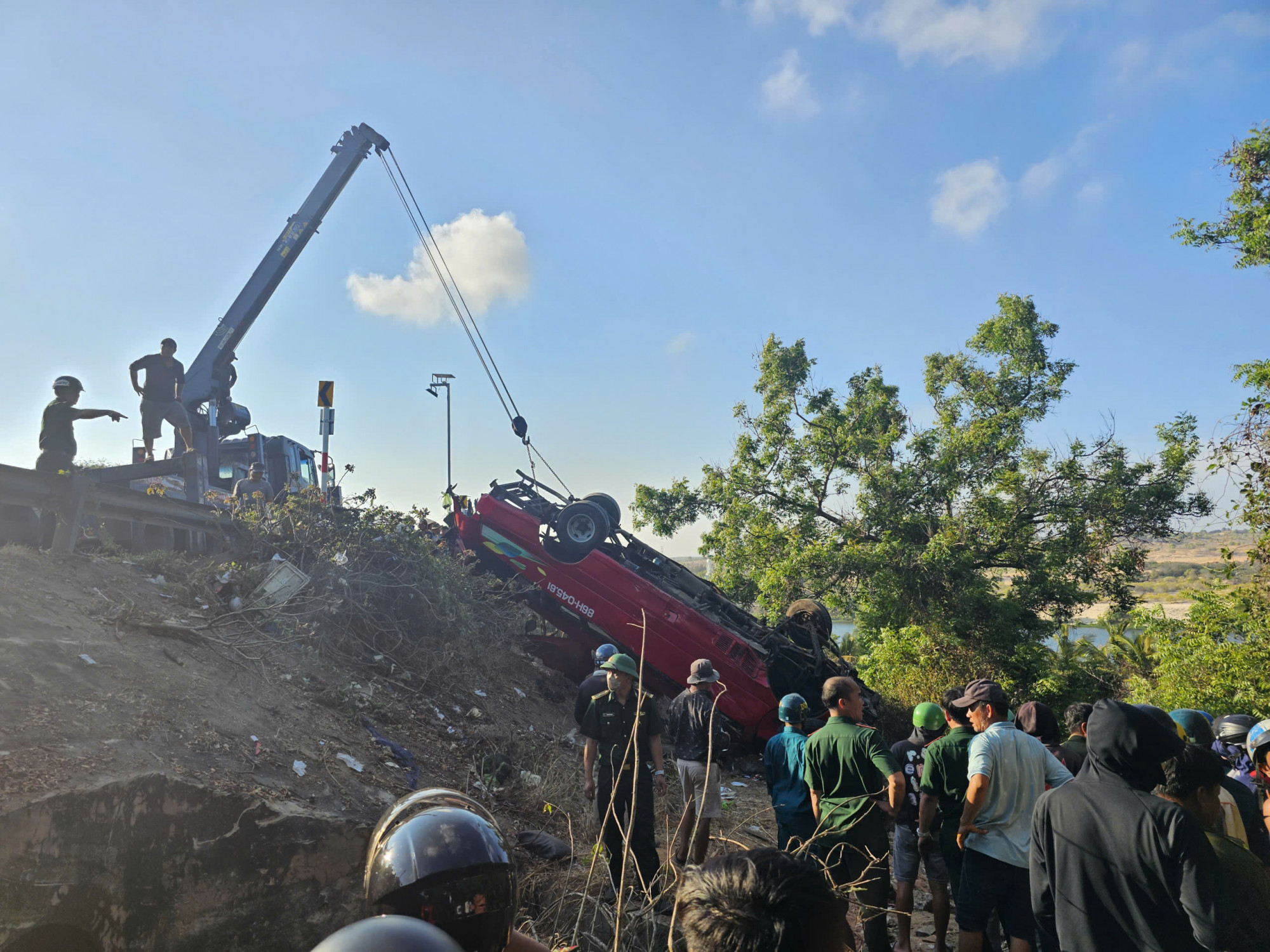 Hiện trường xảy ra vụ tai nạn - ảnh: T.L.