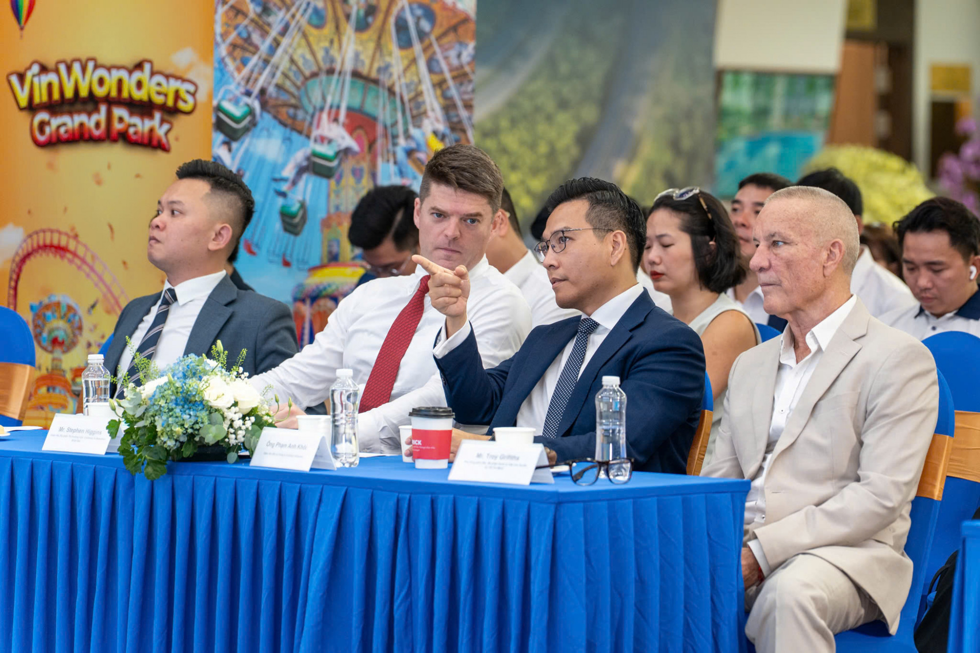 Chuyên gia quốc tế: “Bất động sản Việt Nam nổi lên như ‘vịnh trú ẩn’ đi kèm tăng trưởng của dòng vốn ngoại” Các chuyên gia nhận định nhà đầu tư trong nước cần nắm bắt sớm cơ hội để không “thua trên sân nhà” - Ảnh: Vingroup