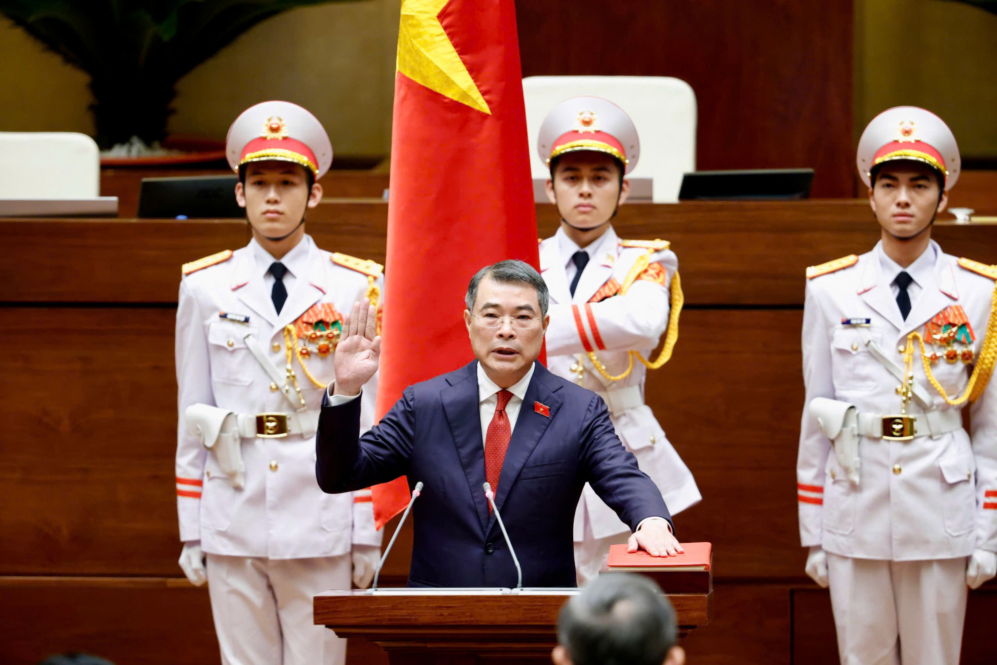 Thủ tướng Lê Minh Hưng tuyên thệ nhậm chức - ảnh :QH