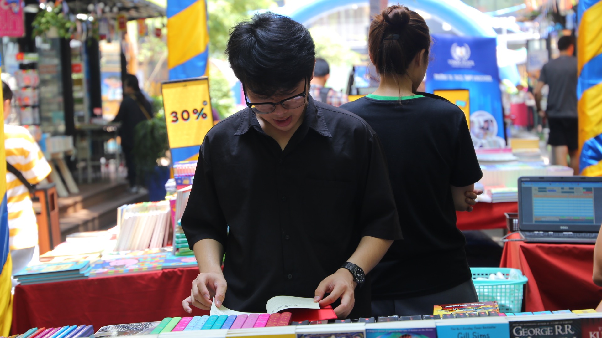 Nếu không còn bãi giữ xe, người dân sẽ gặp nhiều bất tiện khi đến Đường Sách 