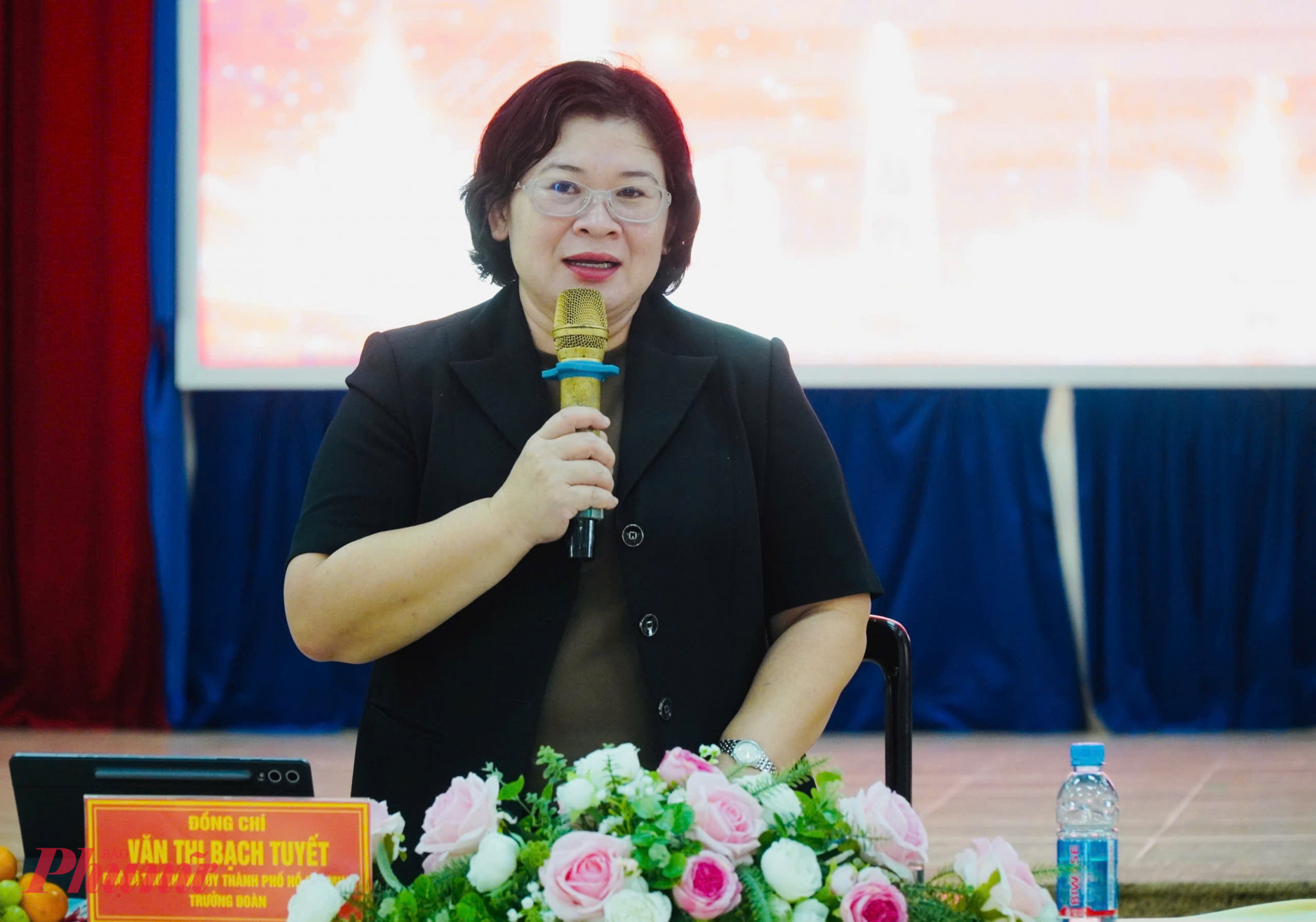 Bà Văn Thị Bạch Tuyết - Phó bí thư Thành ủy TPHCM - phát biểu kết luận tại buổi khảo sát - Ảnh: Thanh Tâm