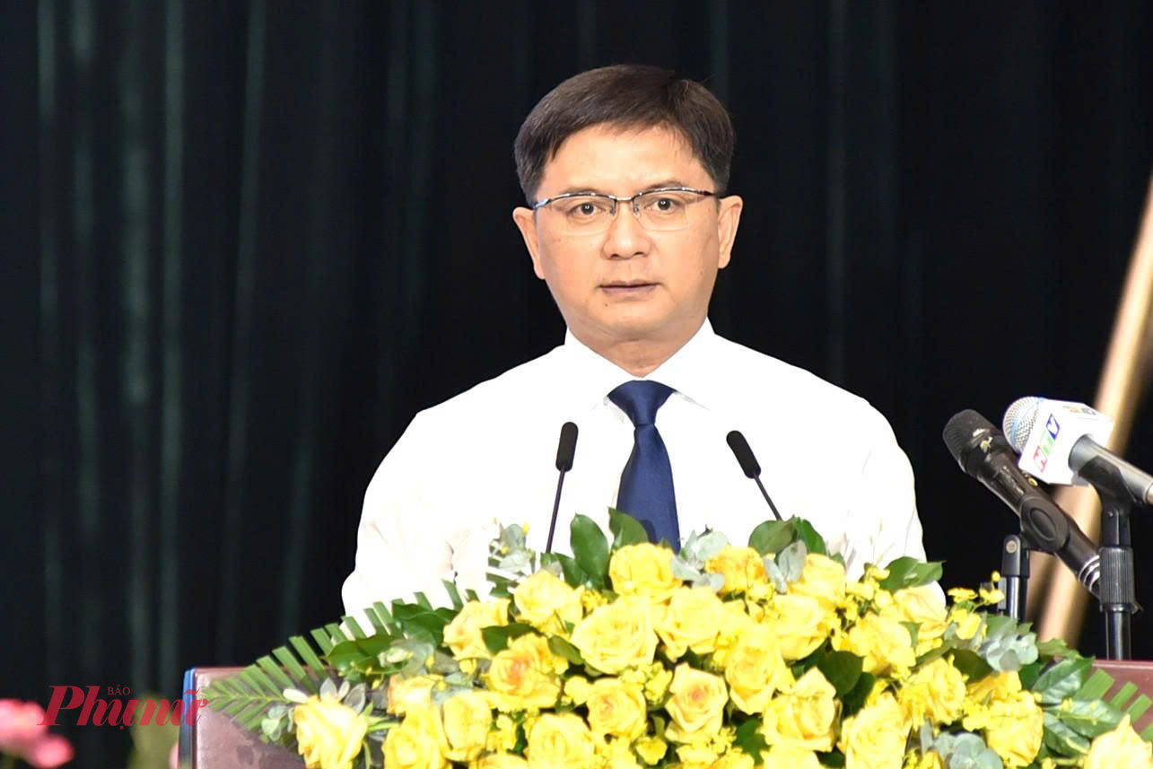 Ông Nguyễn Mạnh Cường - Phó chủ tịch UBND TPHCM phát biểu chỉ đạo tại hội nghị - Ảnh: Thanh Tâm