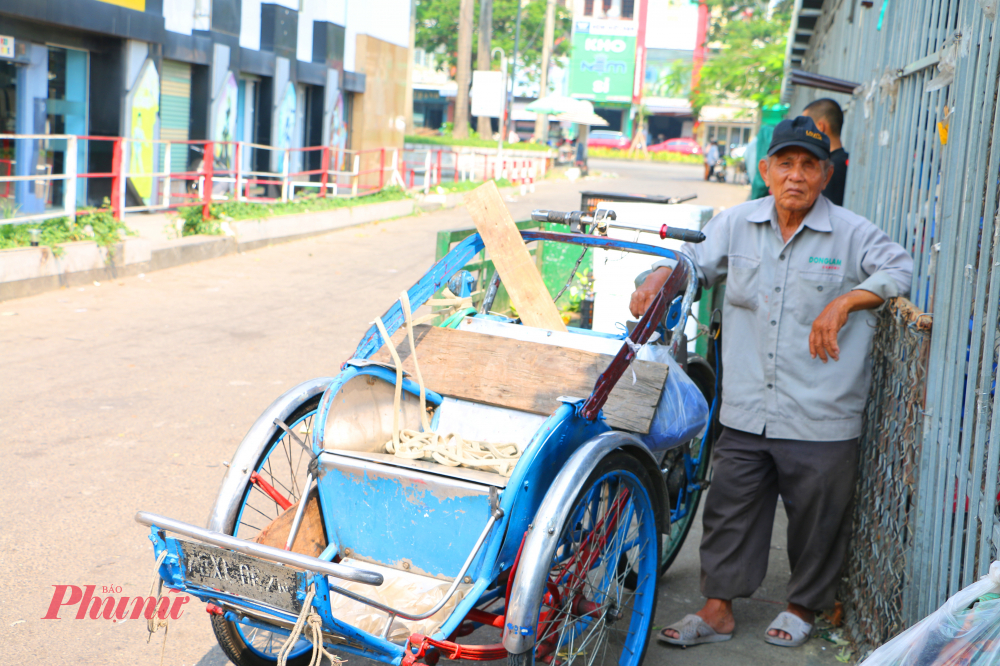 Và chính những con người ấy đã góp phần tạo nên sức sống bền bỉ cho chợ Đông Ba  một biểu tượng sống động của đời sống lao động nơi đất cố đô