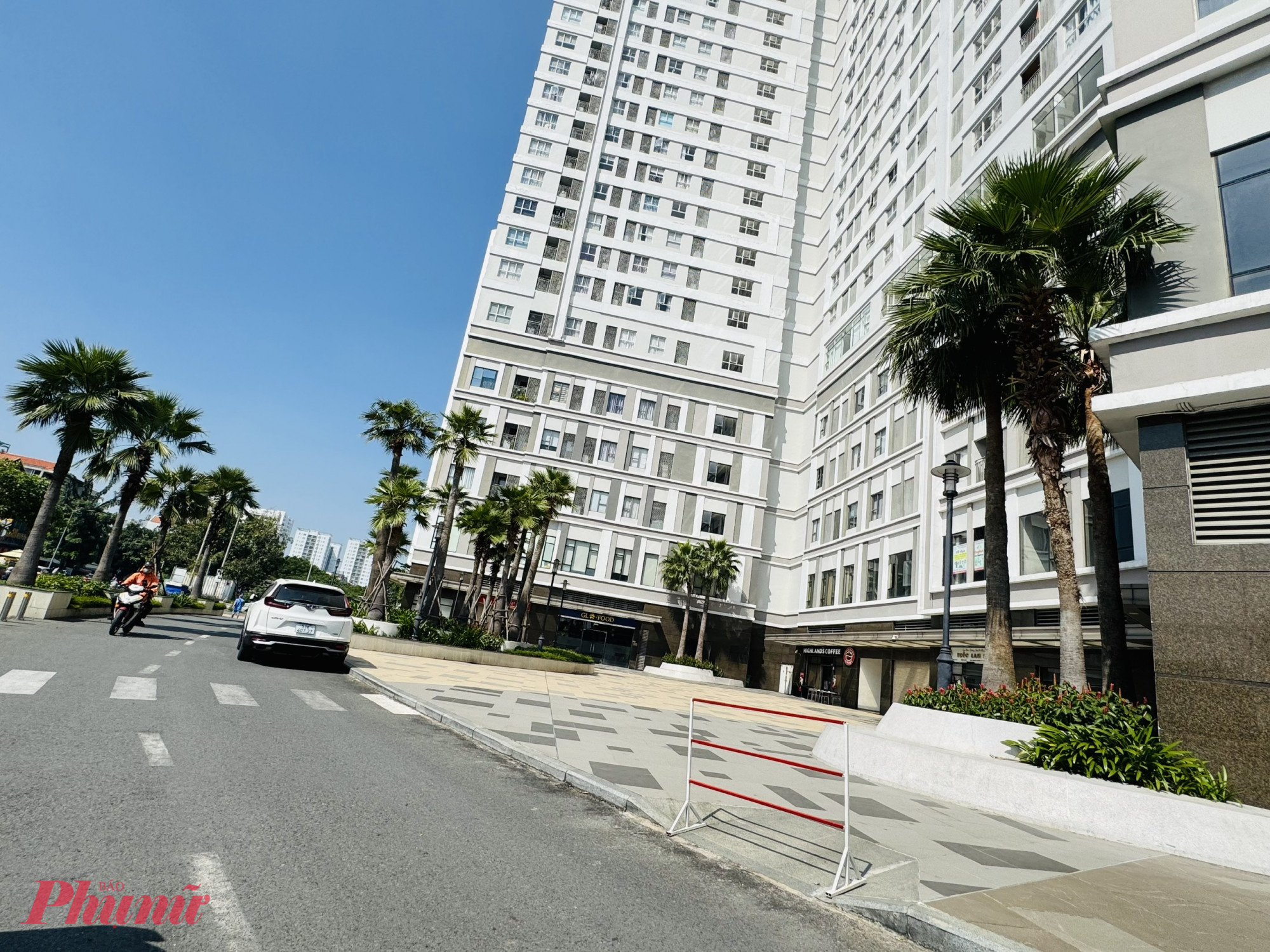 Người mua nhà thông minh không phải là người mua được căn hộ đẹp nhất, mà là người lựa chọn lộ trình phù hợp nhất với dòng tiền và tâm lý chịu rủi ro của chính mình. 